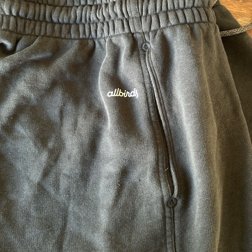 Allbirds Men’s Medium Black Sweat Shorts Drawstring Organic Cotton - Picture 3 of 8